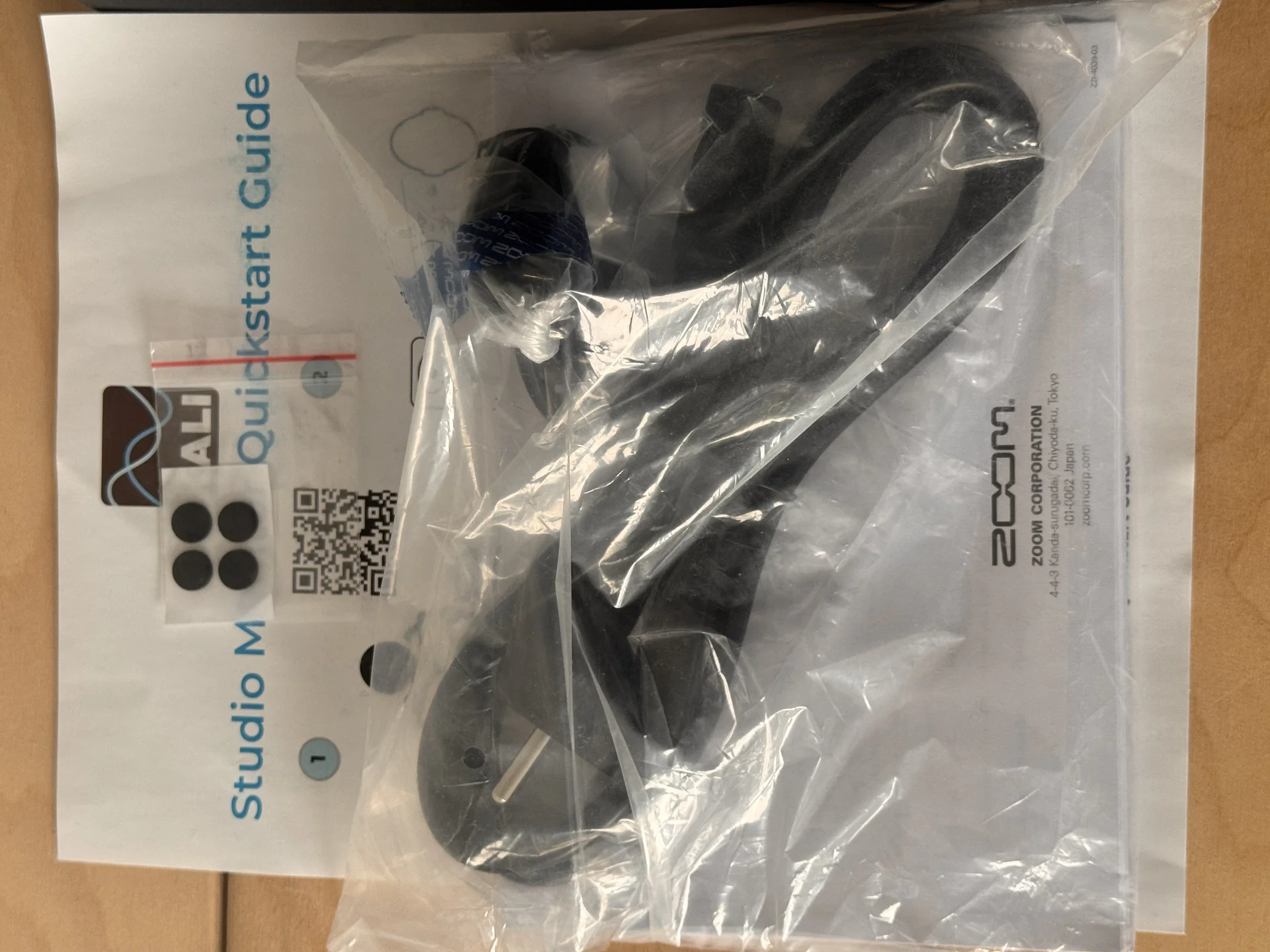 Студийный монитор Kali Audio LP-6 V2 - миниатюра 2