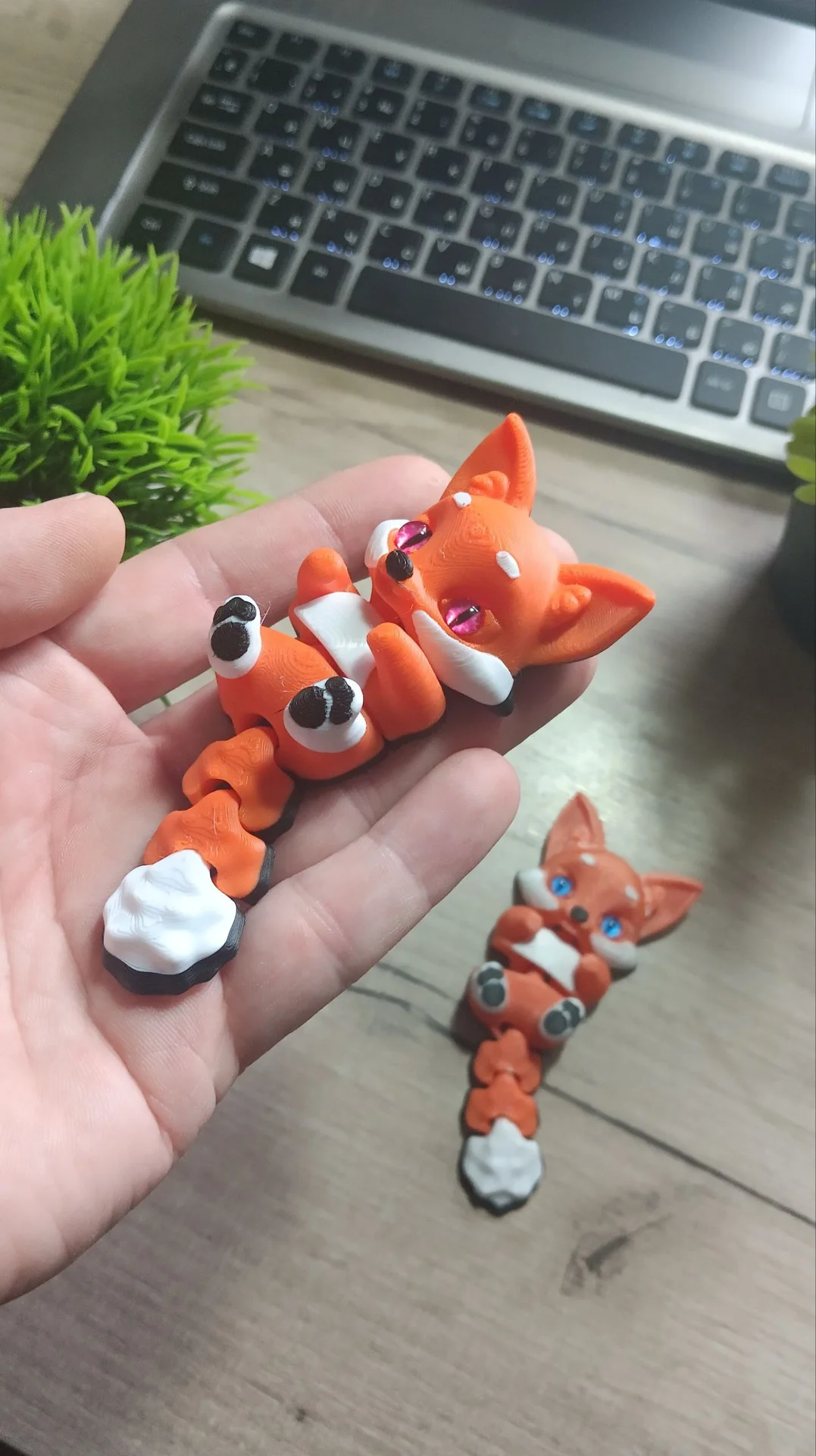 Игрушка 3D подвижная 🦊 Лисичка на сумку - миниатюра 3