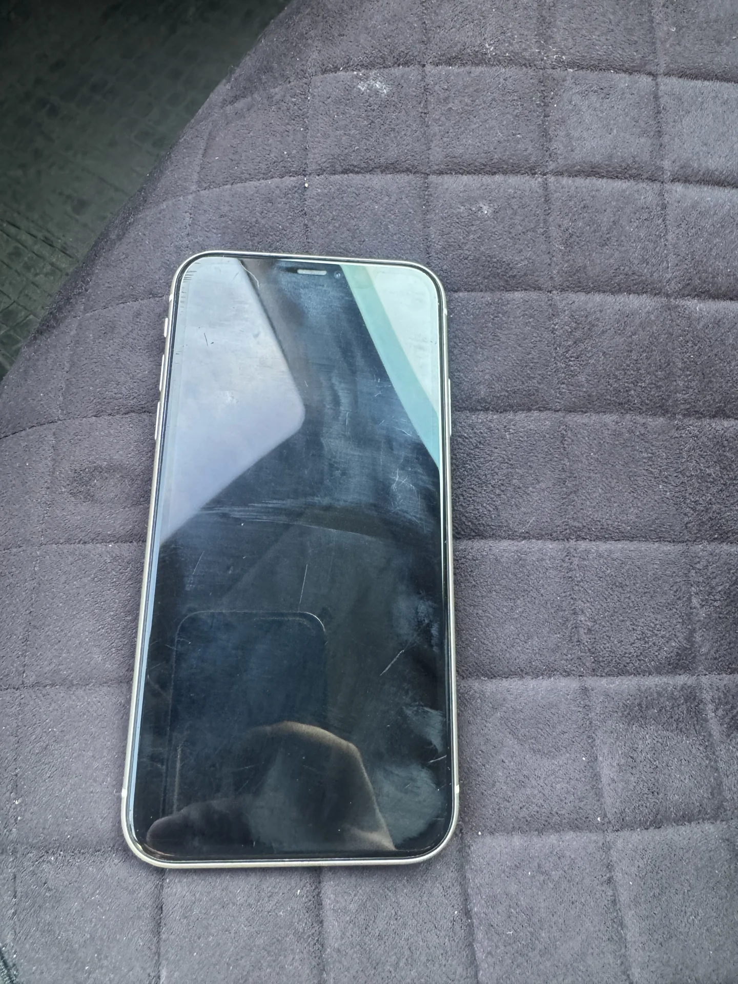 iPhone 11 - миниатюра 4
