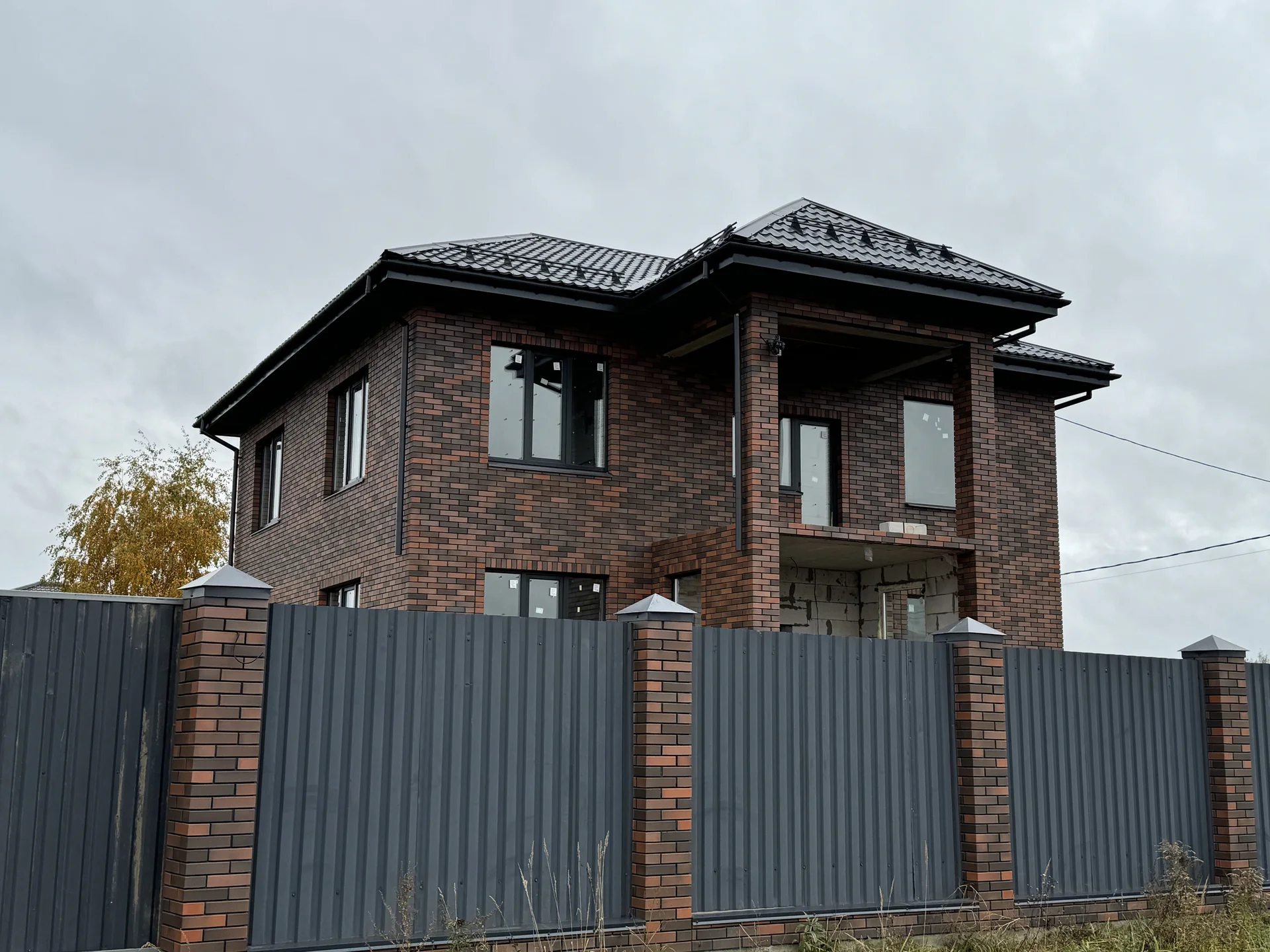 Продается 3-этажный дом - миниатюра 2