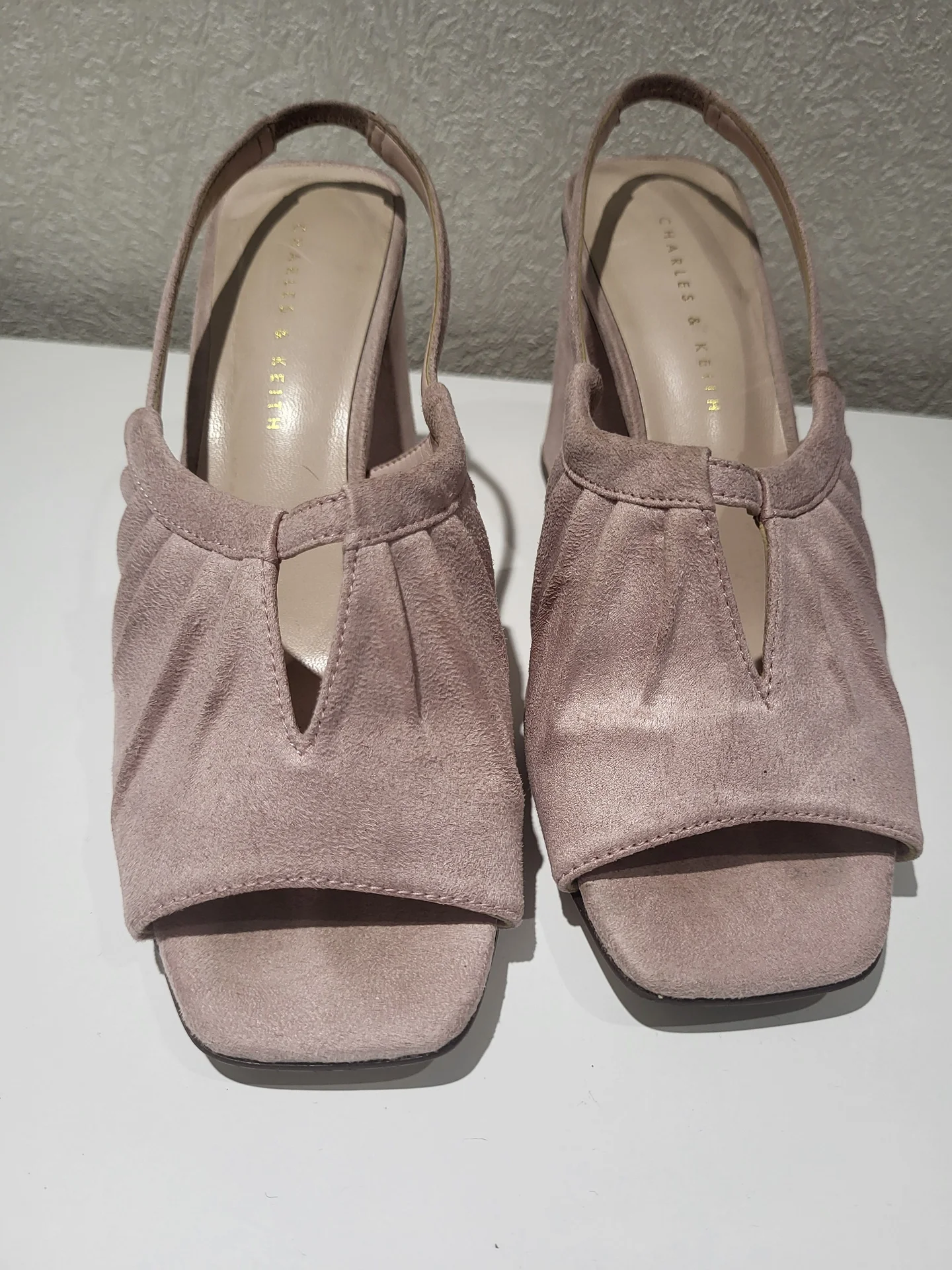 Босоножки Charles & Keith (Сингапур) 35 размер - миниатюра 3