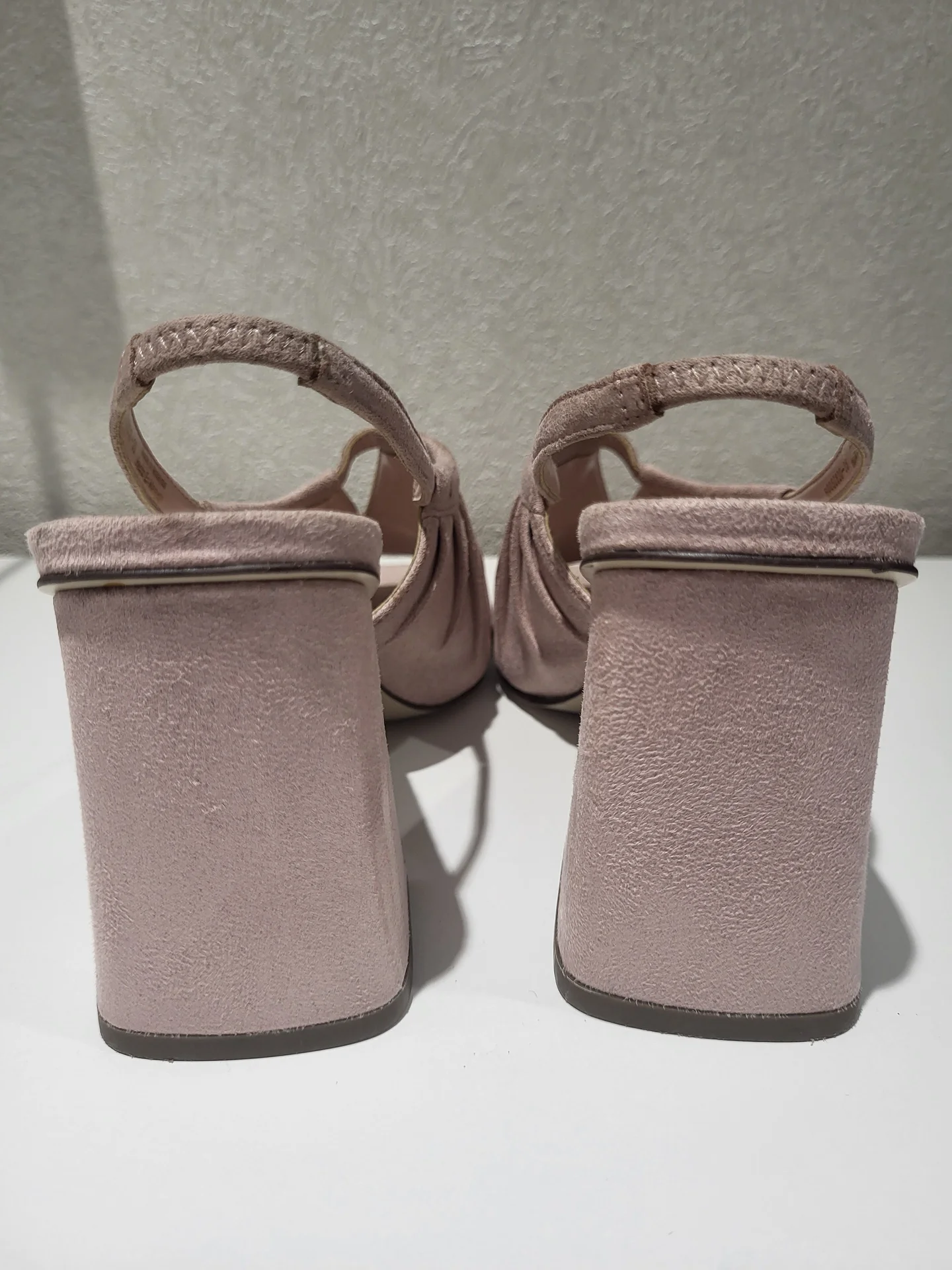 Босоножки Charles & Keith (Сингапур) 35 размер - миниатюра 8