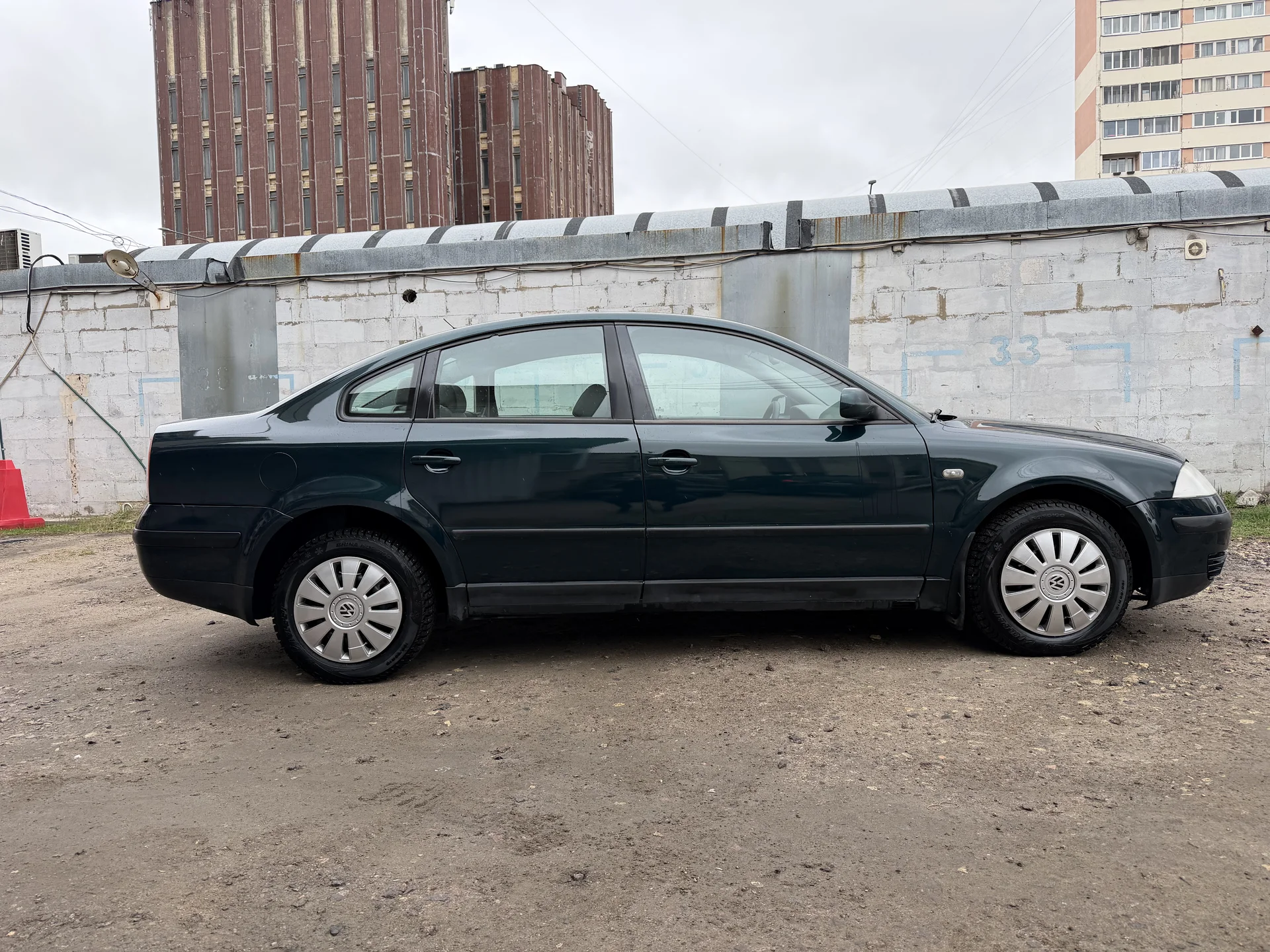 VW PASSAT 2001 - миниатюра 2