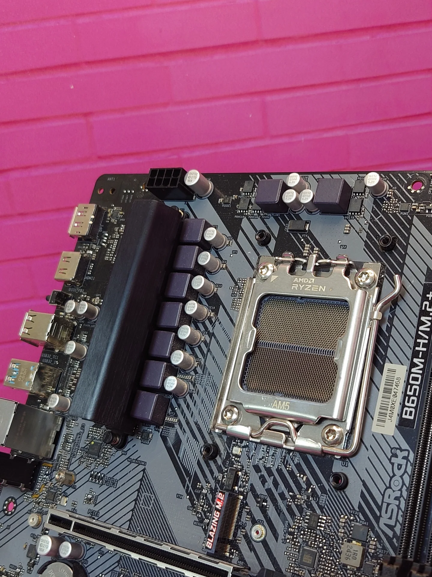 Материнская плата ASROCK B650M-H/M.2+ - изображение 1