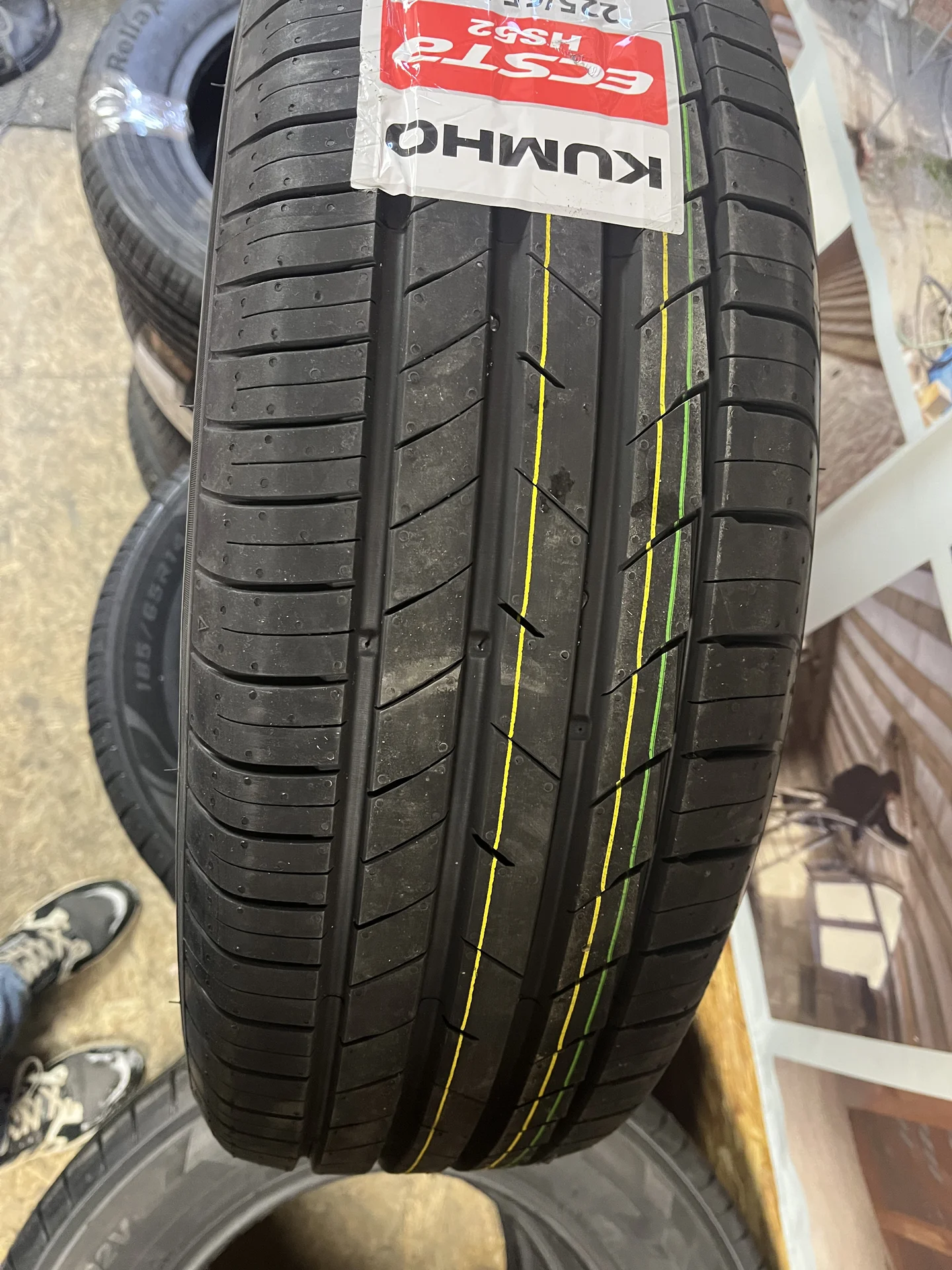 Kumho HS-52 225/65R17 - миниатюра 2
