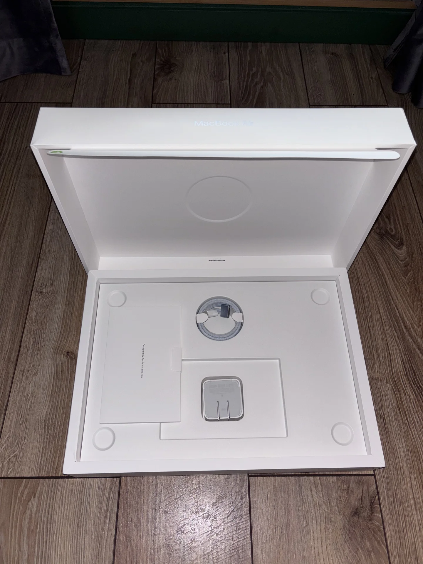 Macbook air m4 15" 24 512 gb Sky blue - миниатюра 2