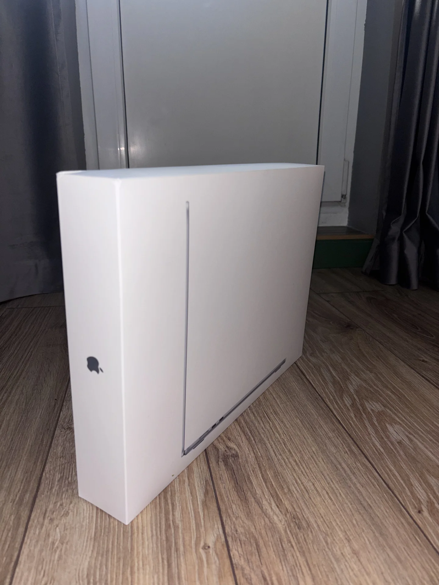 Macbook air m4 15" 24 512 gb Sky blue - миниатюра 8