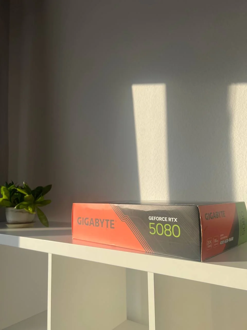 Видеокарта Gigabytе RТX 5080 Gаming OС - миниатюра 3