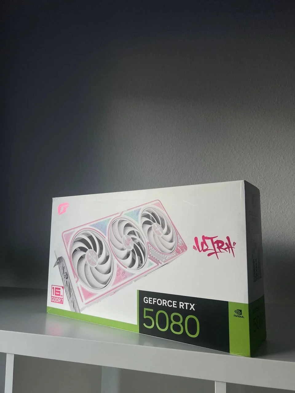 Видеокарта Colorful GeForce RTX 5080 Ultra OC - изображение 1