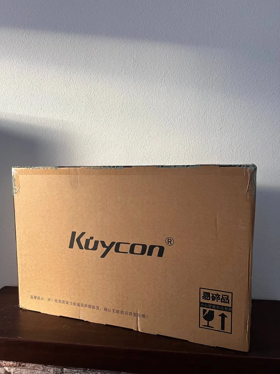 Монитор Kuycon G27P (5К/ с перфорацией/Подставка) - изображение 1