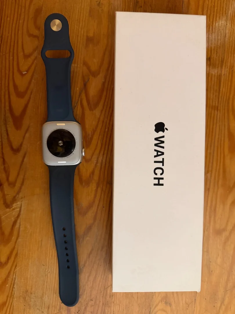 Apple Watch SE 2 44мм Silver, алюминий, ремешок Blue S/M и M/L. - миниатюра 2