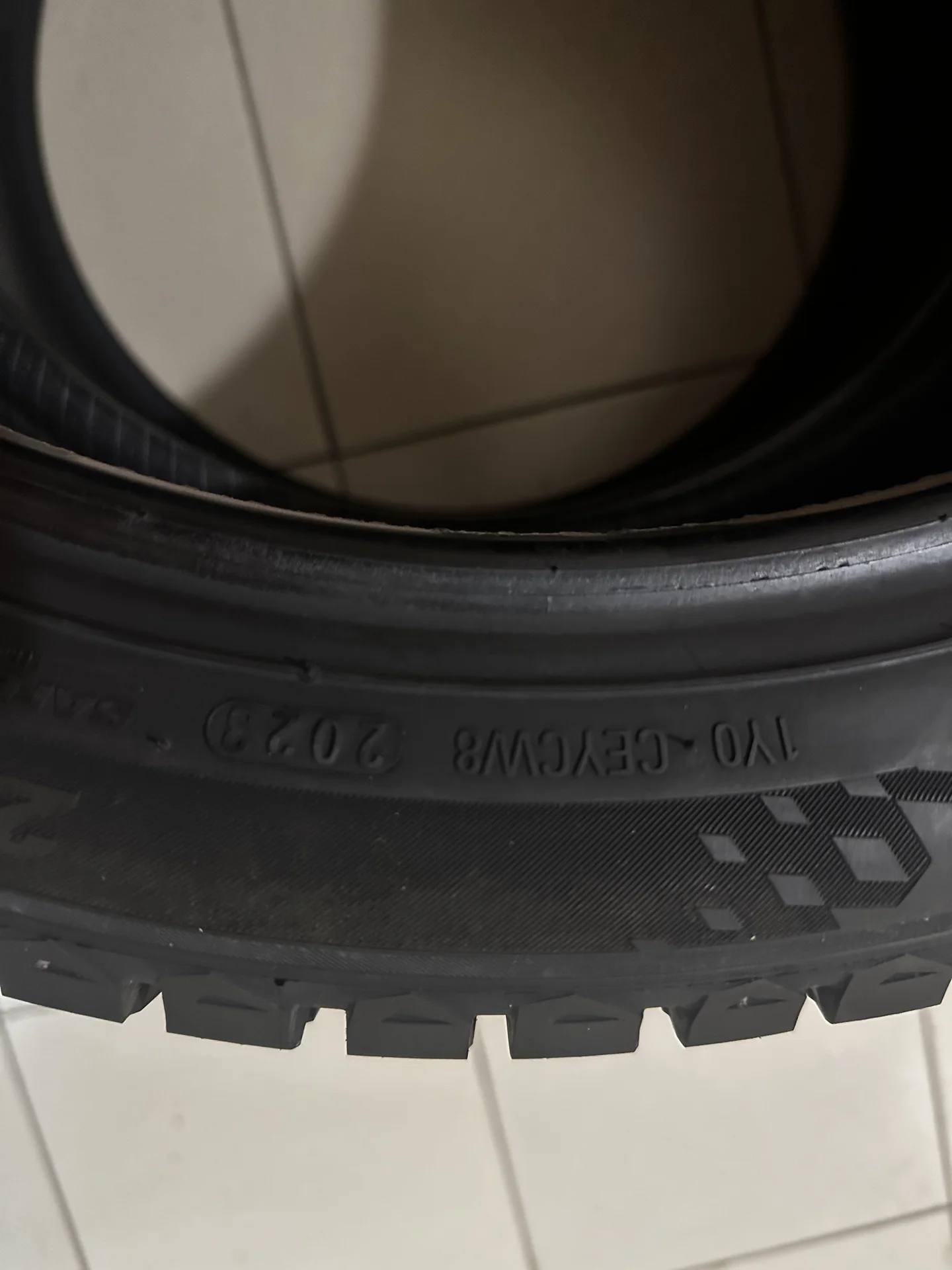 2 шины Kumho wi32 - миниатюра 5