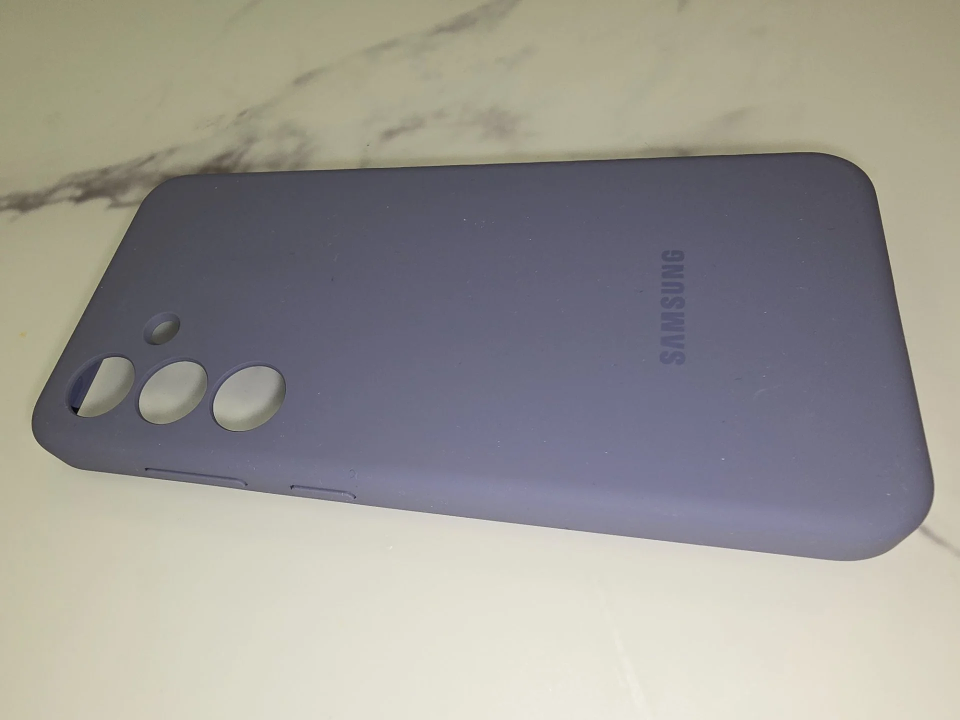 Чехол накладка Samsung Silicone case s24 фиолетовый - миниатюра 4
