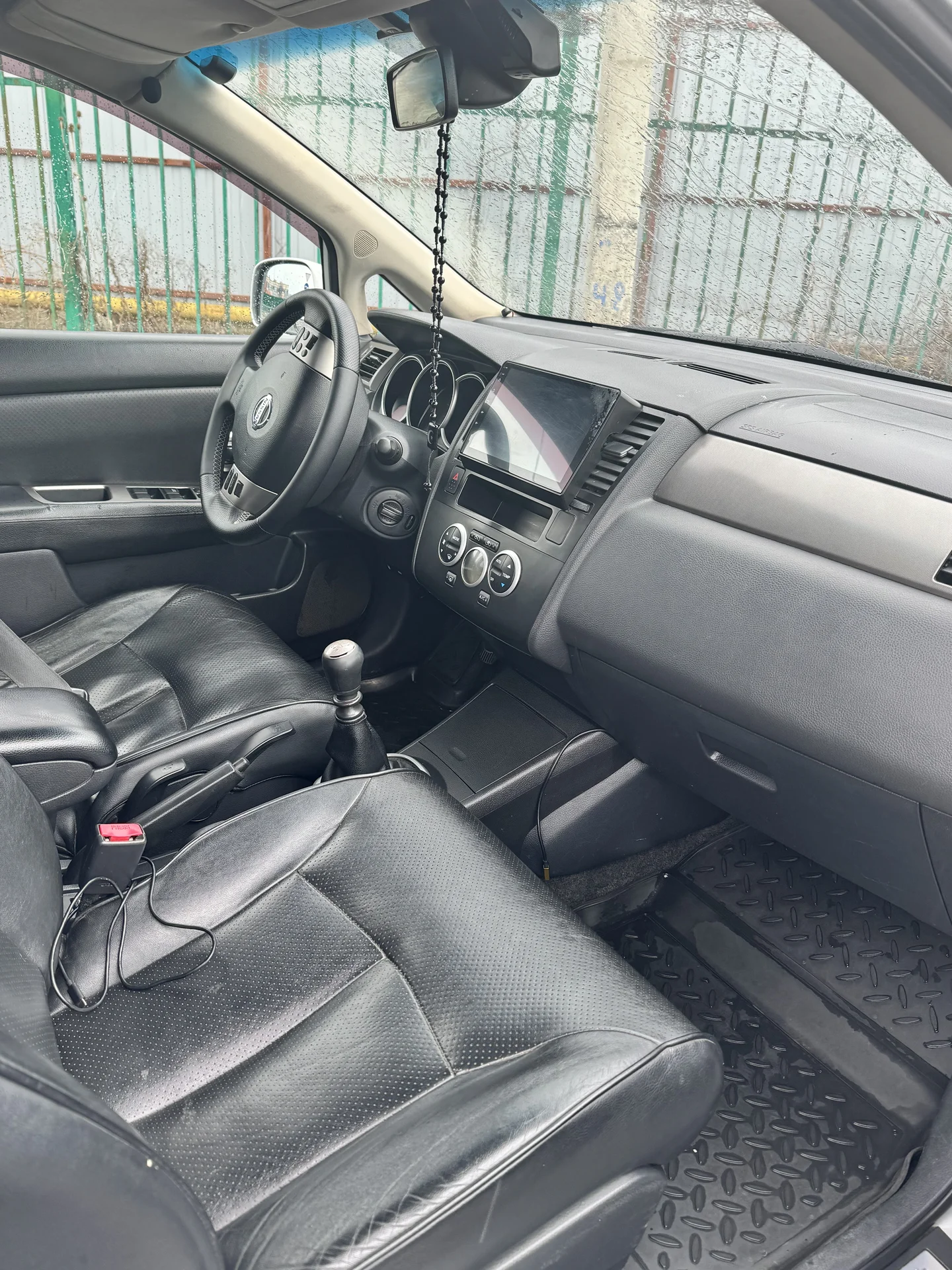 Nissan Tiida, Tekna 1,8 - миниатюра 7
