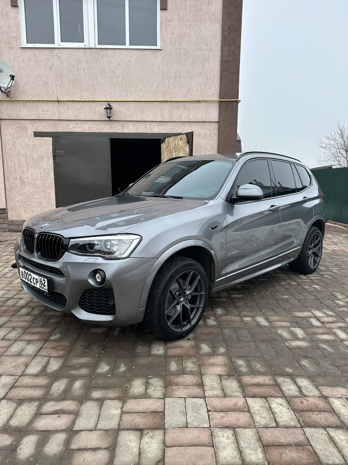 BMW x3 - миниатюра 3
