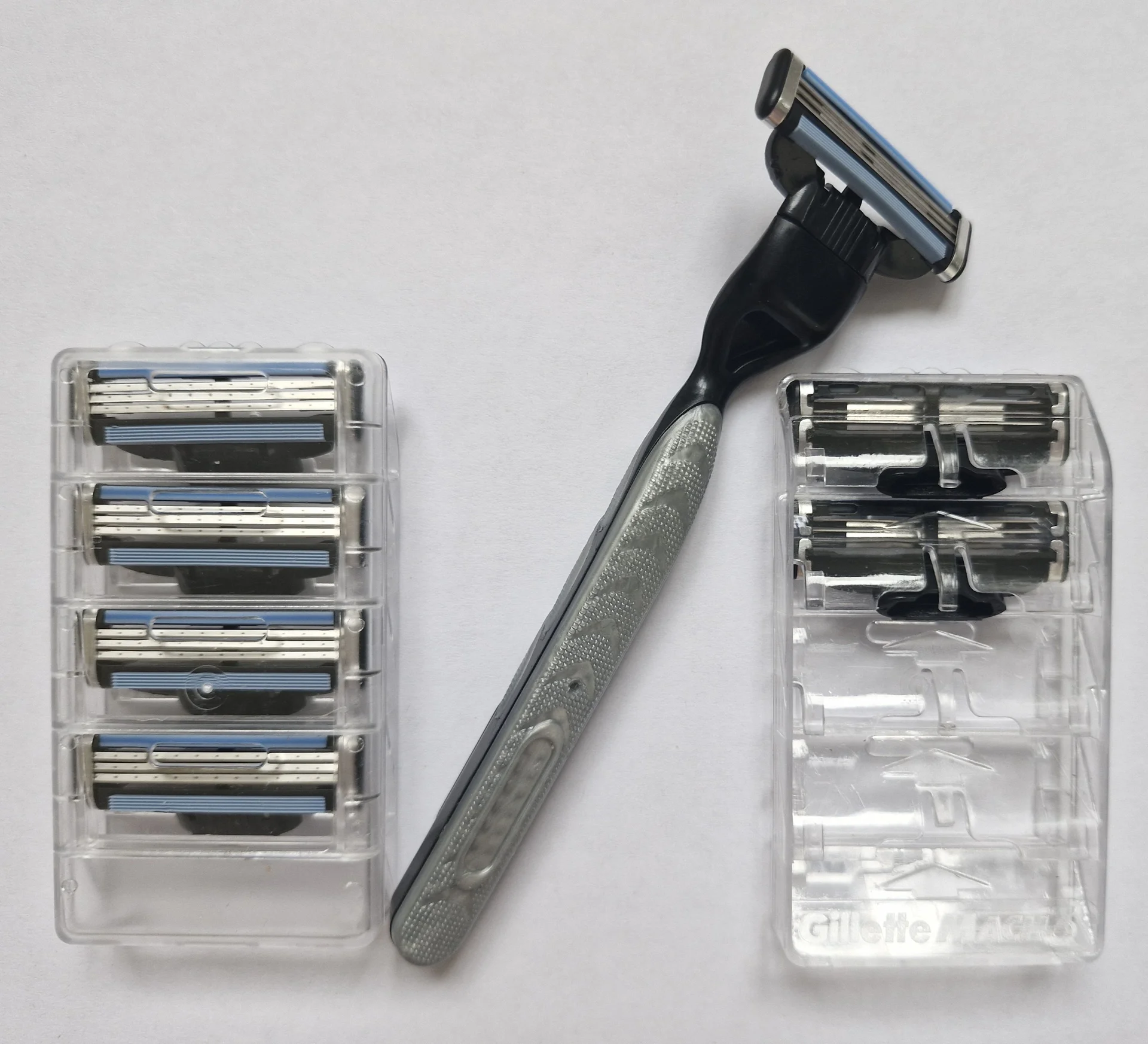 Gillette Mach3: станок + запас кассет (7 шт) - миниатюра 2