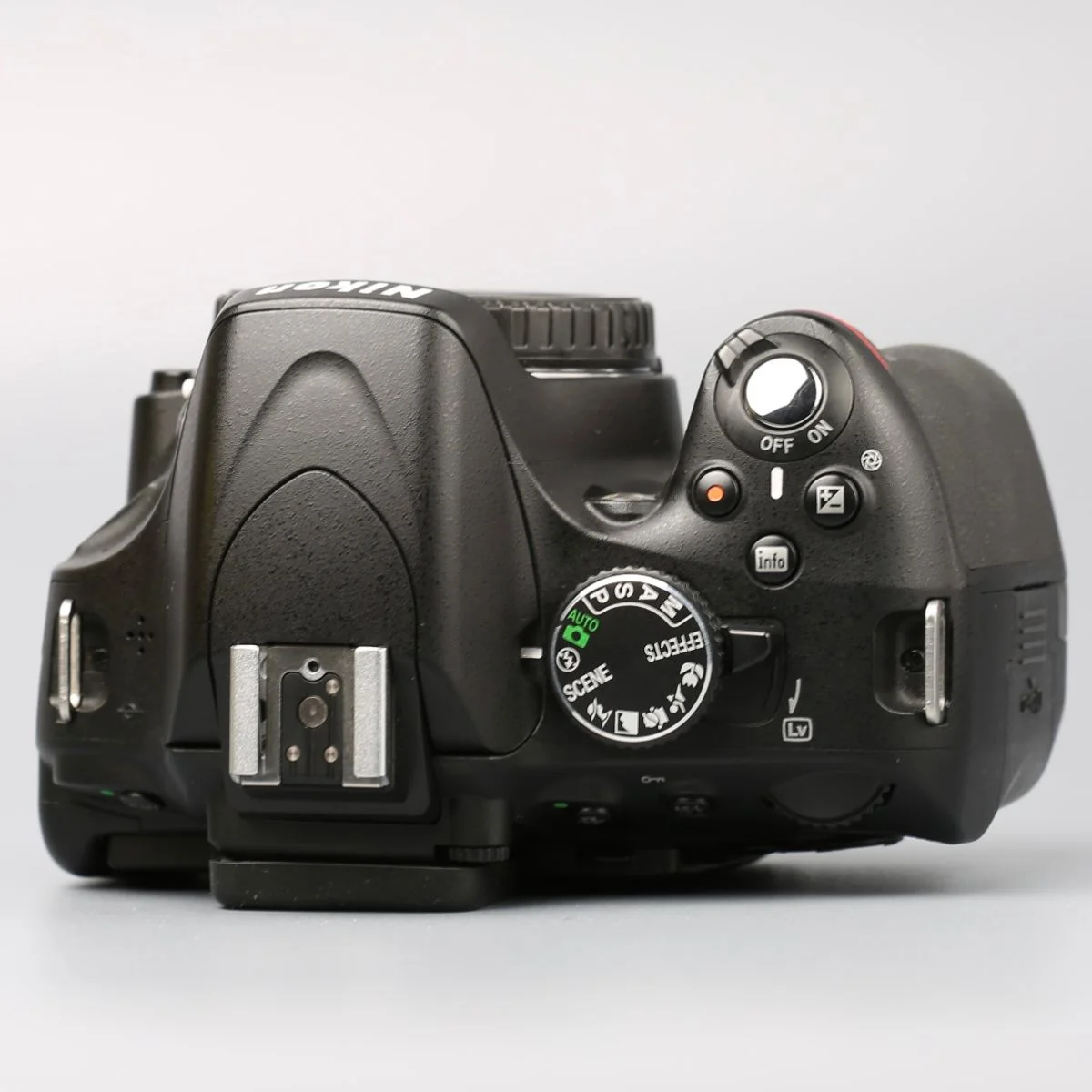 Nikon D5100 body - миниатюра 6