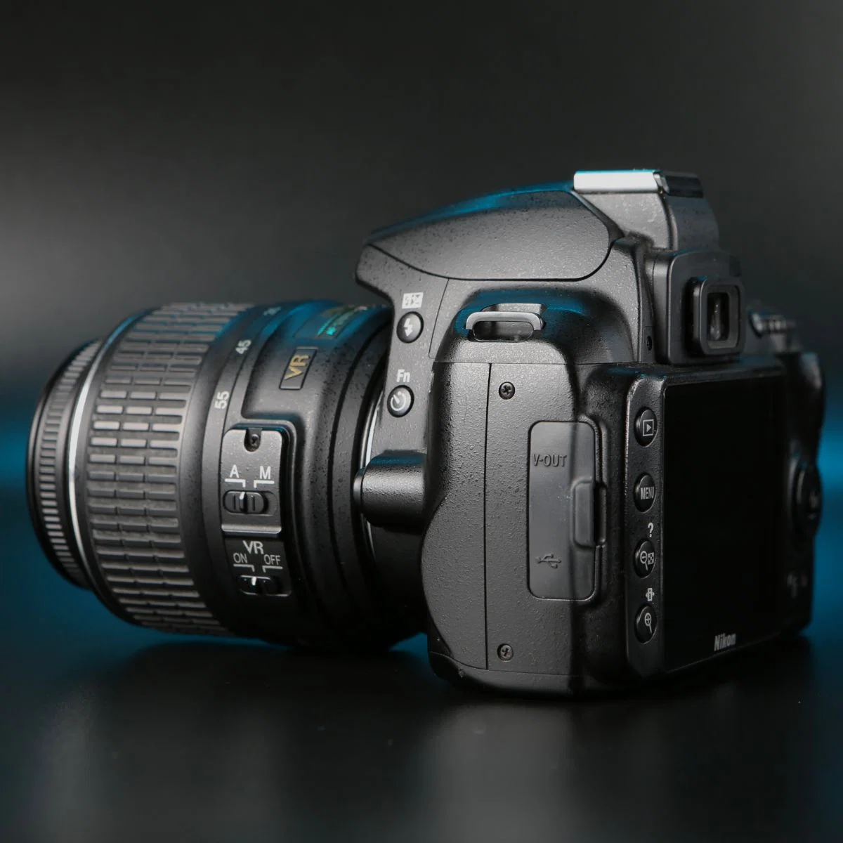 Nikon D3000 kit 18-55mm - миниатюра 2