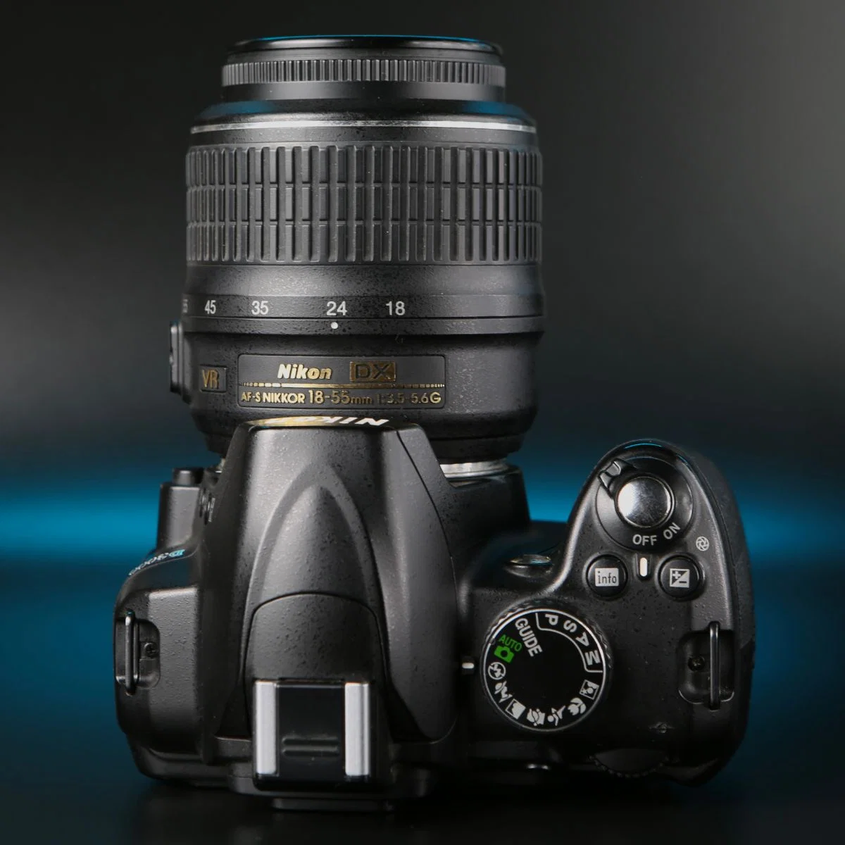 Nikon D3000 kit 18-55mm - миниатюра 5