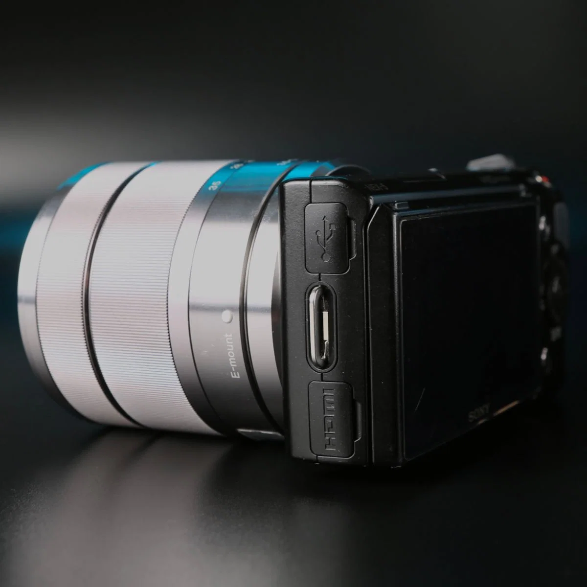 Sony NEX-5 kit 18-55mm - миниатюра 3