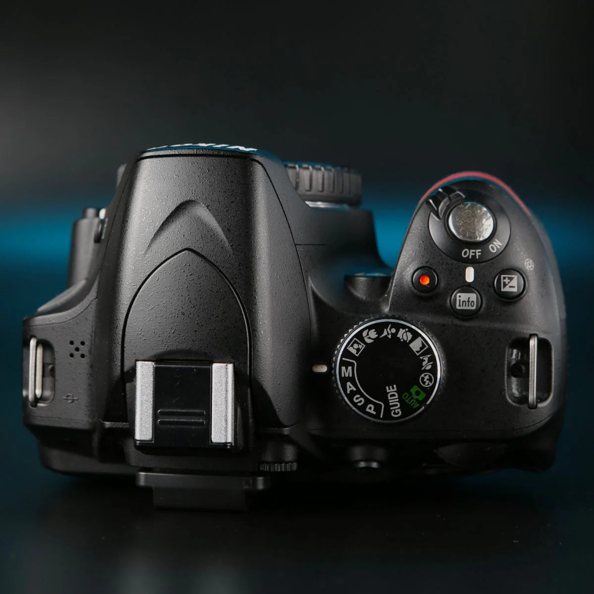 Nikon D3200 body - миниатюра 6