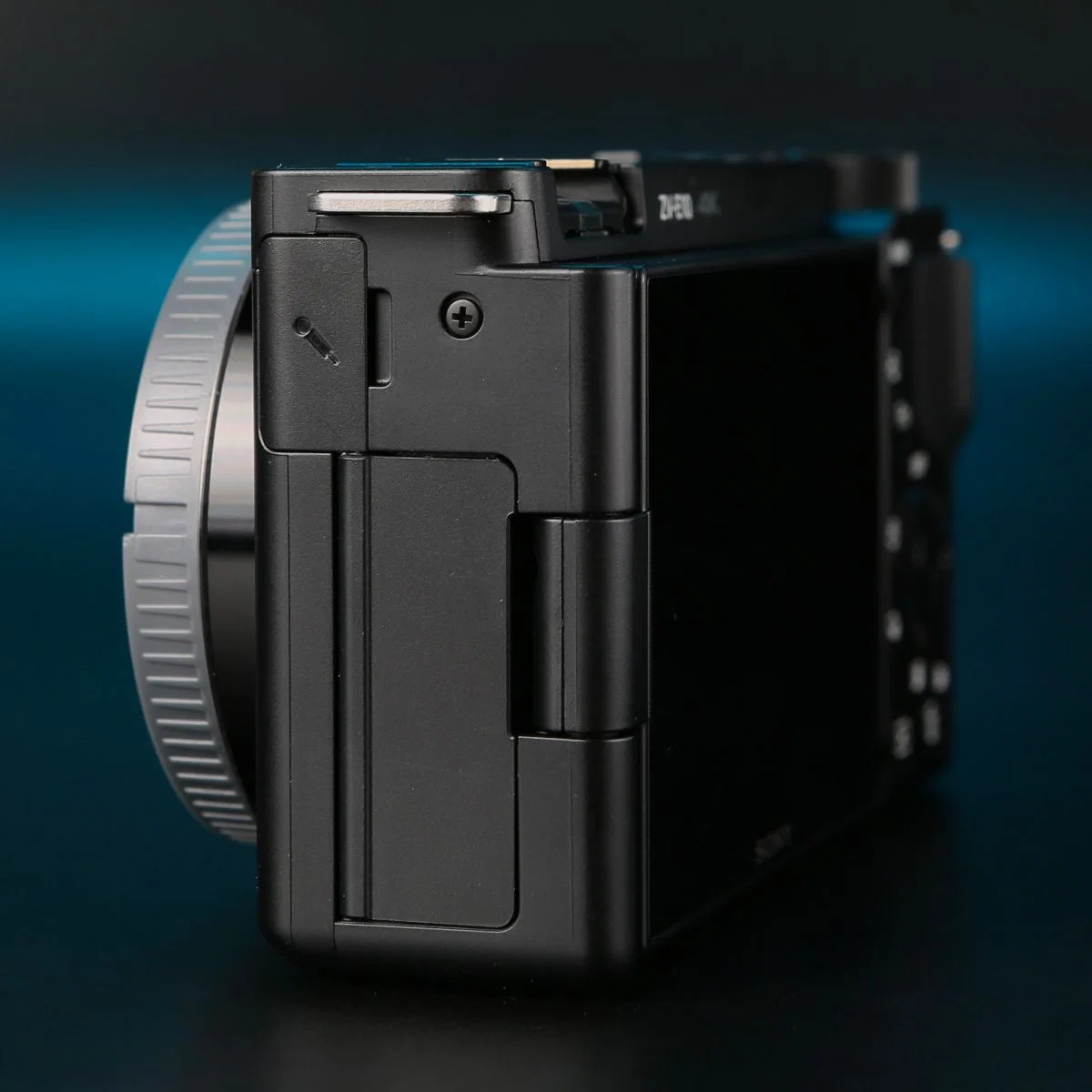 Sony ZV-E10 body - миниатюра 3