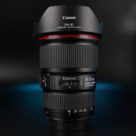 Canon EF 16-35mm f4 L IS USM