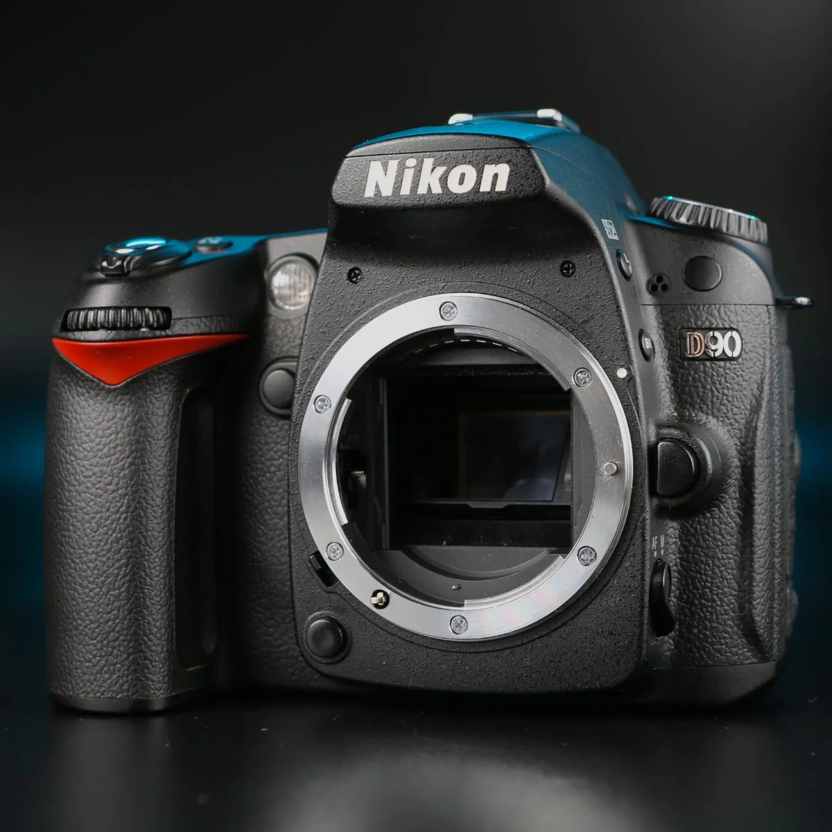 Nikon D90 body - миниатюра 9