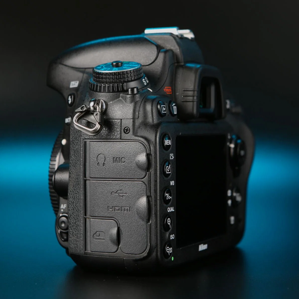 Nikon D610 body - миниатюра 3
