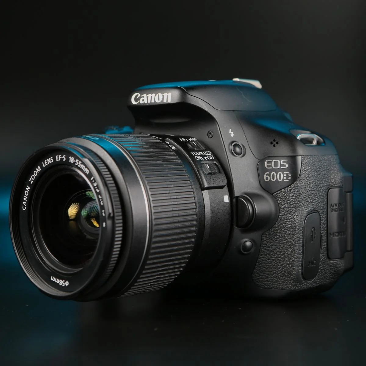 Canon 600D kit 18-55mm - изображение 1