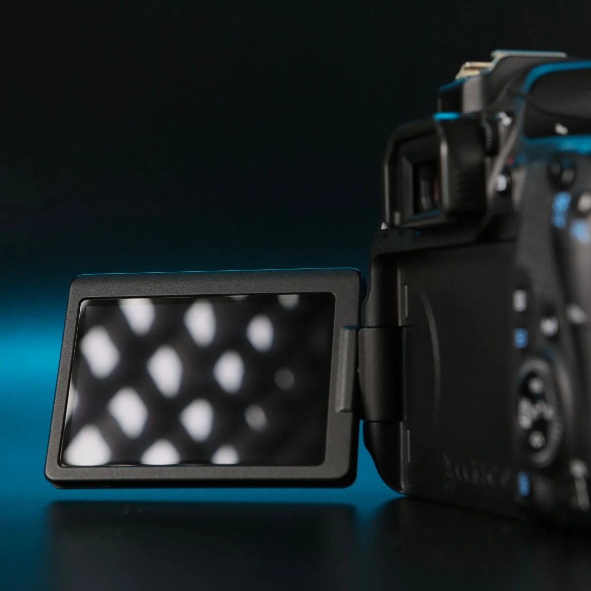 Canon 77D body - миниатюра 6