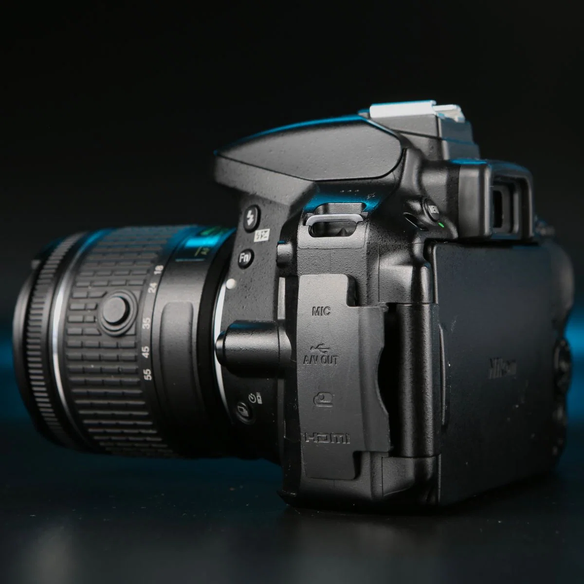 Nikon D5300 kit 18-55mm - миниатюра 3