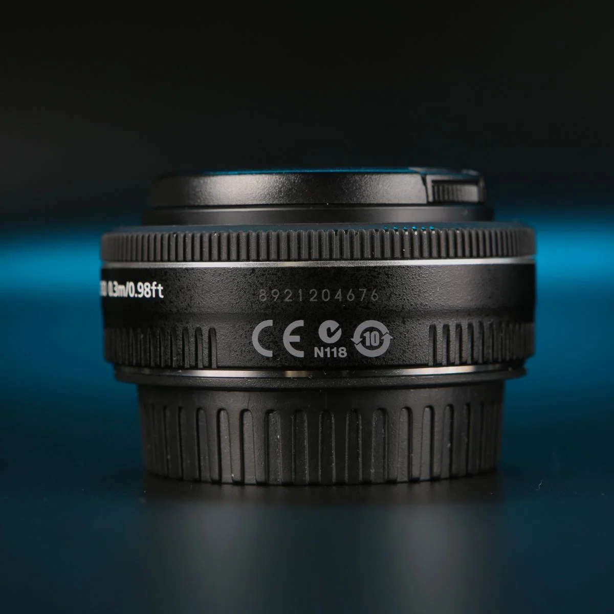 Canon EF 40mm 2.8 STM - миниатюра 3