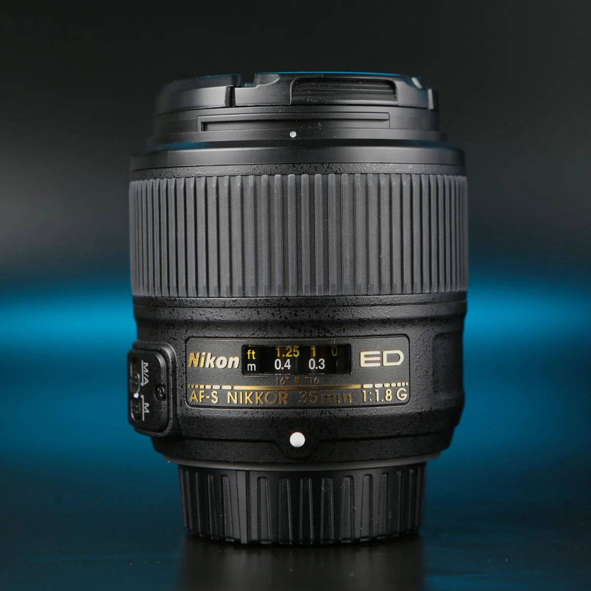 Nikon AF-S 35mm 1.8 - изображение 1