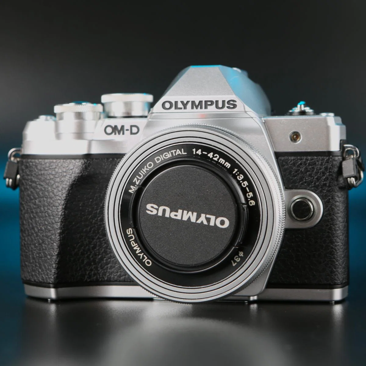 Olympus OM-D E-M10 Mark III kit 14-42mm