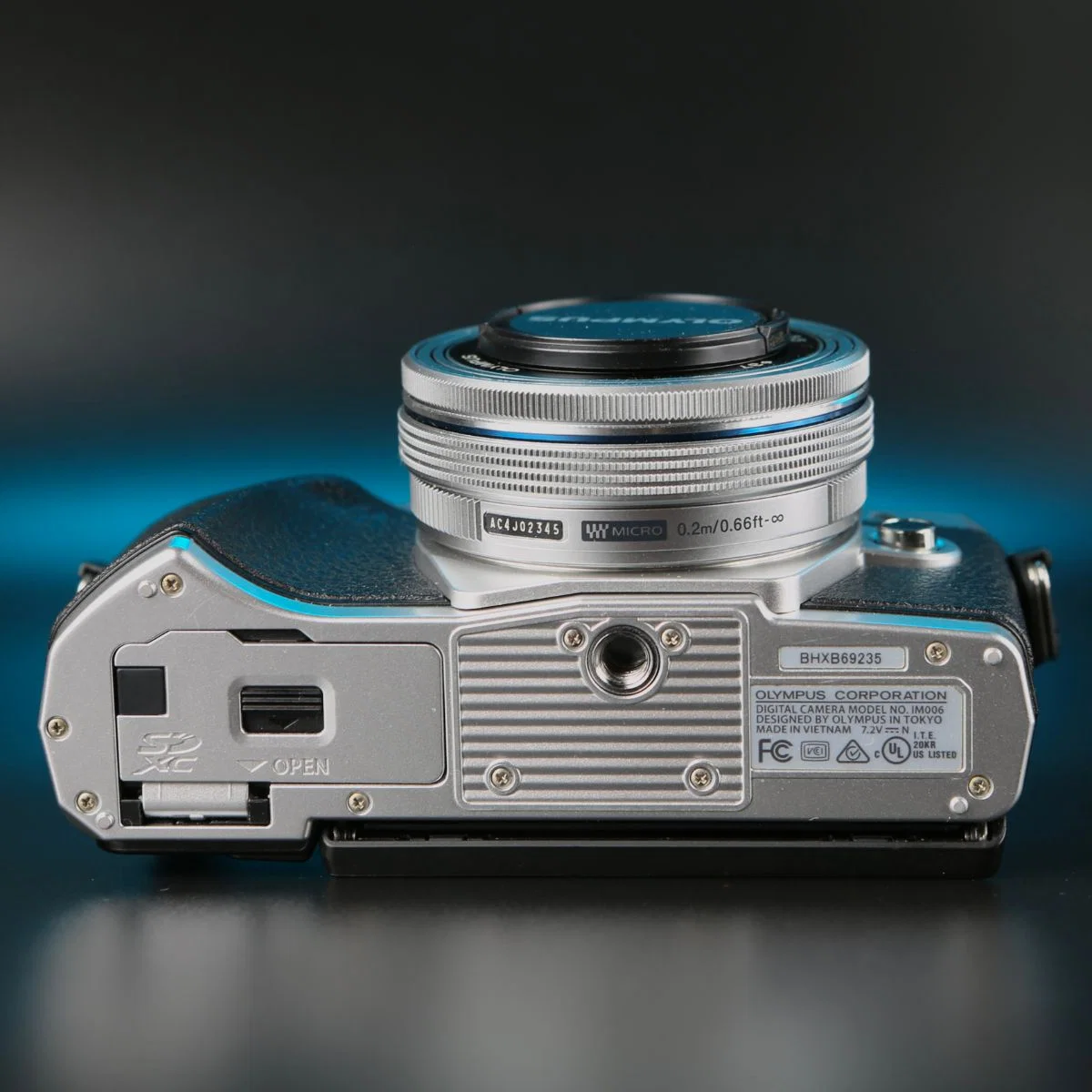 Olympus OM-D E-M10 Mark III kit 14-42mm - миниатюра 4