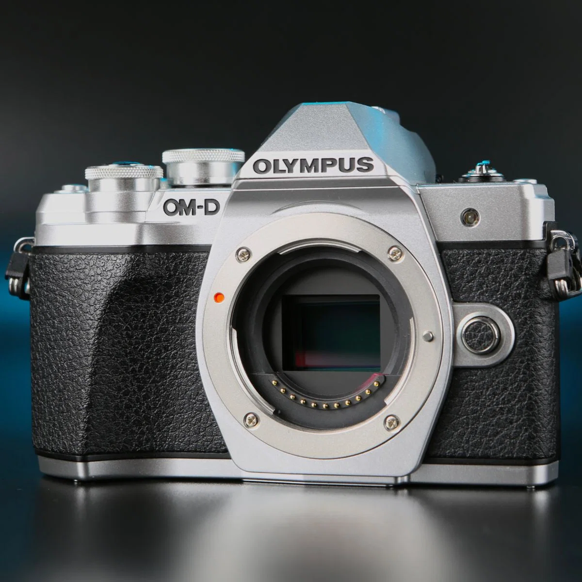 Olympus OM-D E-M10 Mark III kit 14-42mm - миниатюра 9