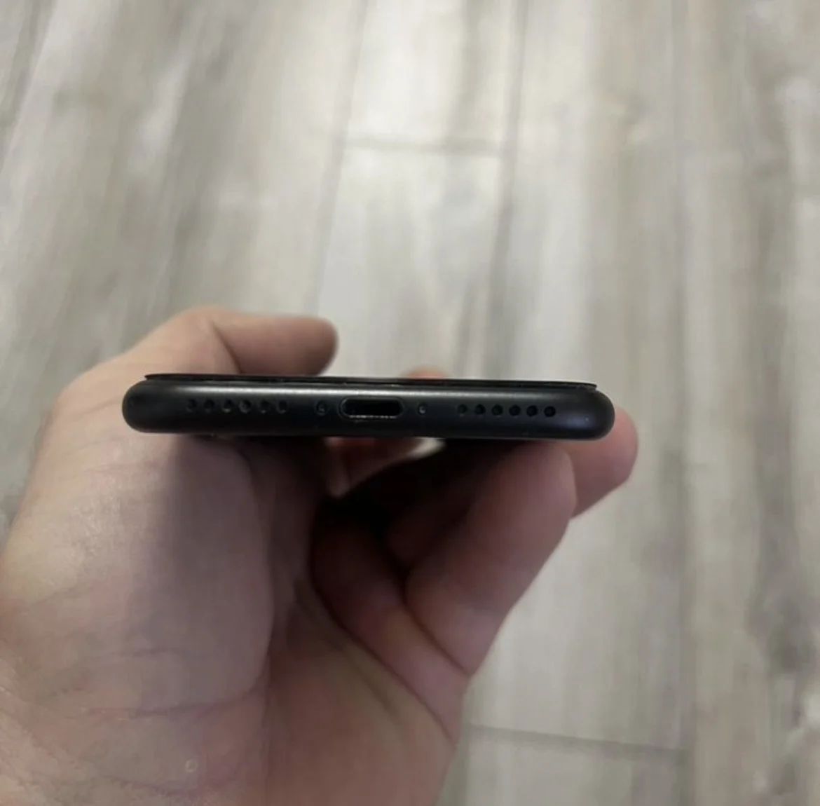 Продаю iPhone 7 - миниатюра 4