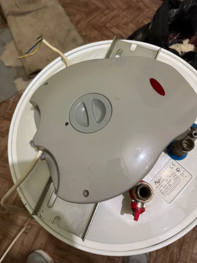 Накопительный водонагреватель электрический 80л AquaVerso ER V 1.5 кВт - миниатюра 6