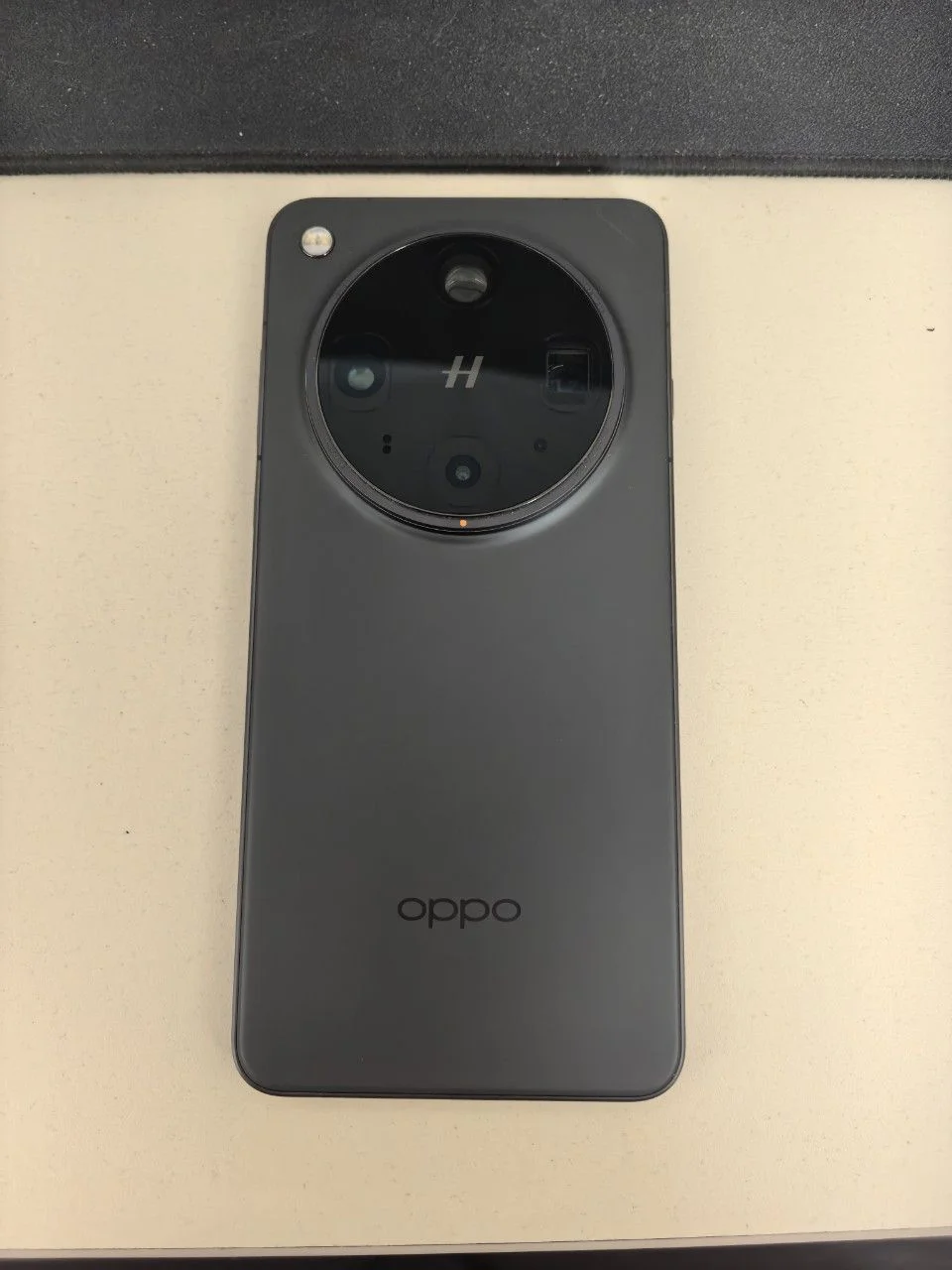 Oppo find x8 ultra - миниатюра 3