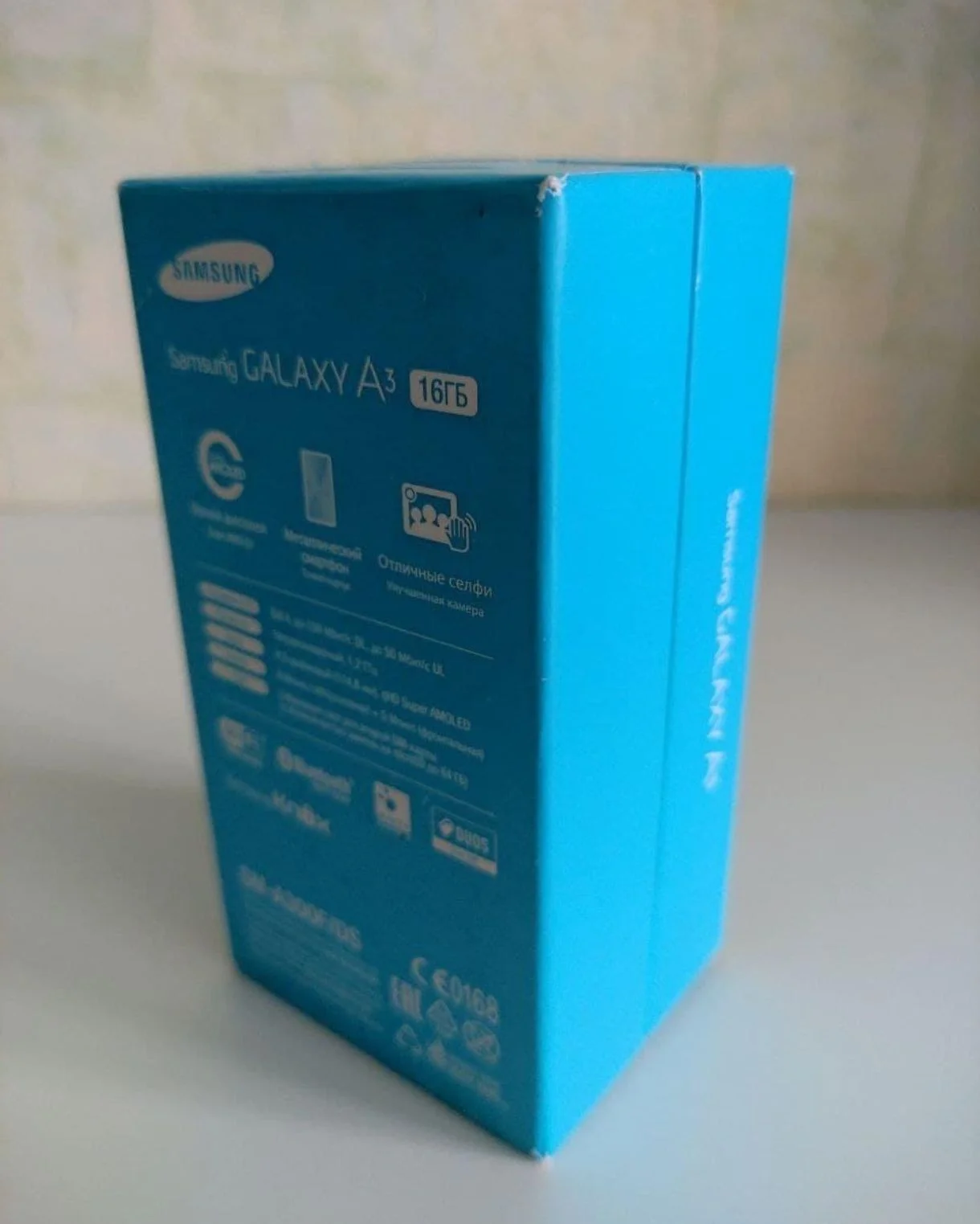 Коробка от телефона Samsung Galaxy A3 - миниатюра 2