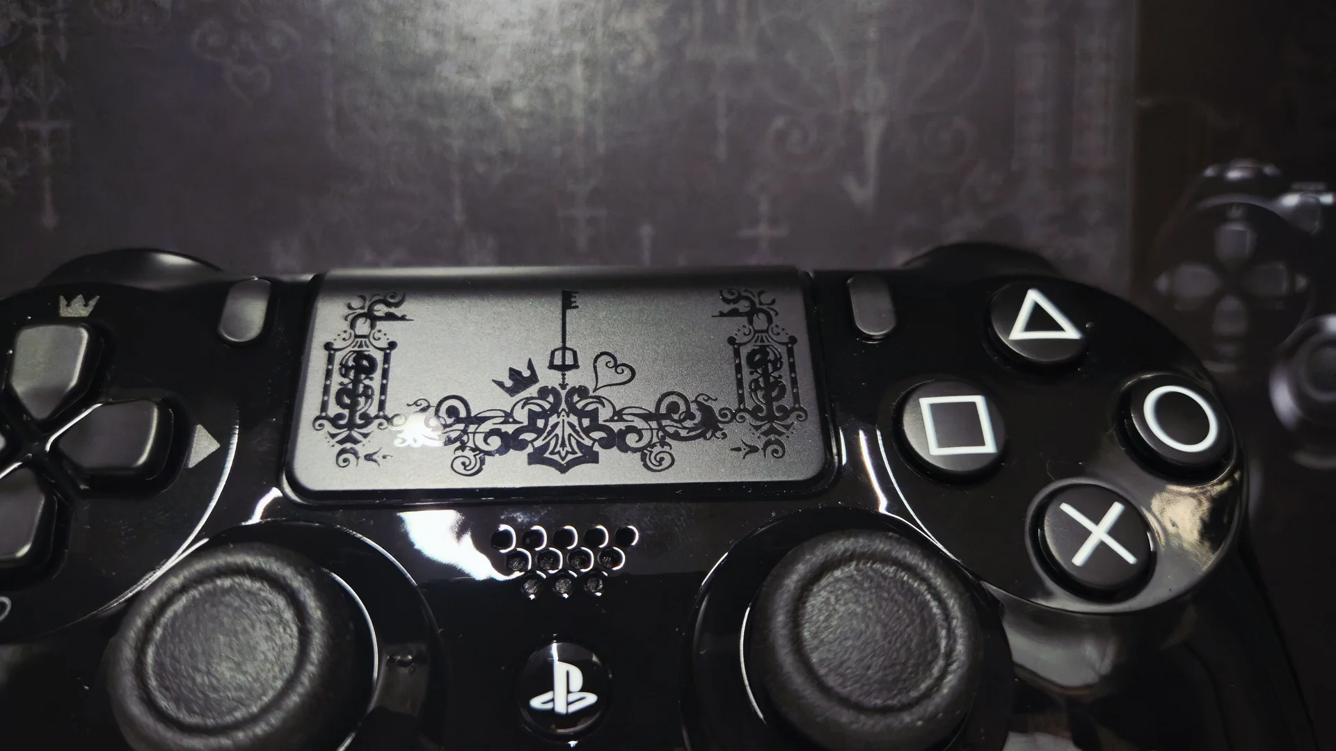 Playstation 4 pro - миниатюра 4