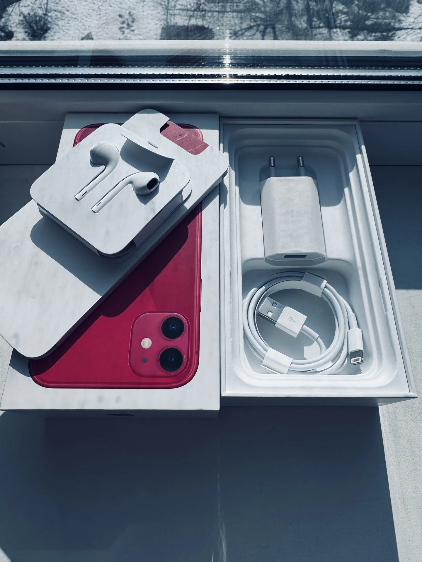 Iphone 11 Red - изображение 1