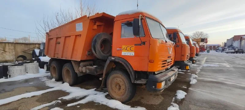 Самосвал КАМАЗ 65115 6x4 - миниатюра 2