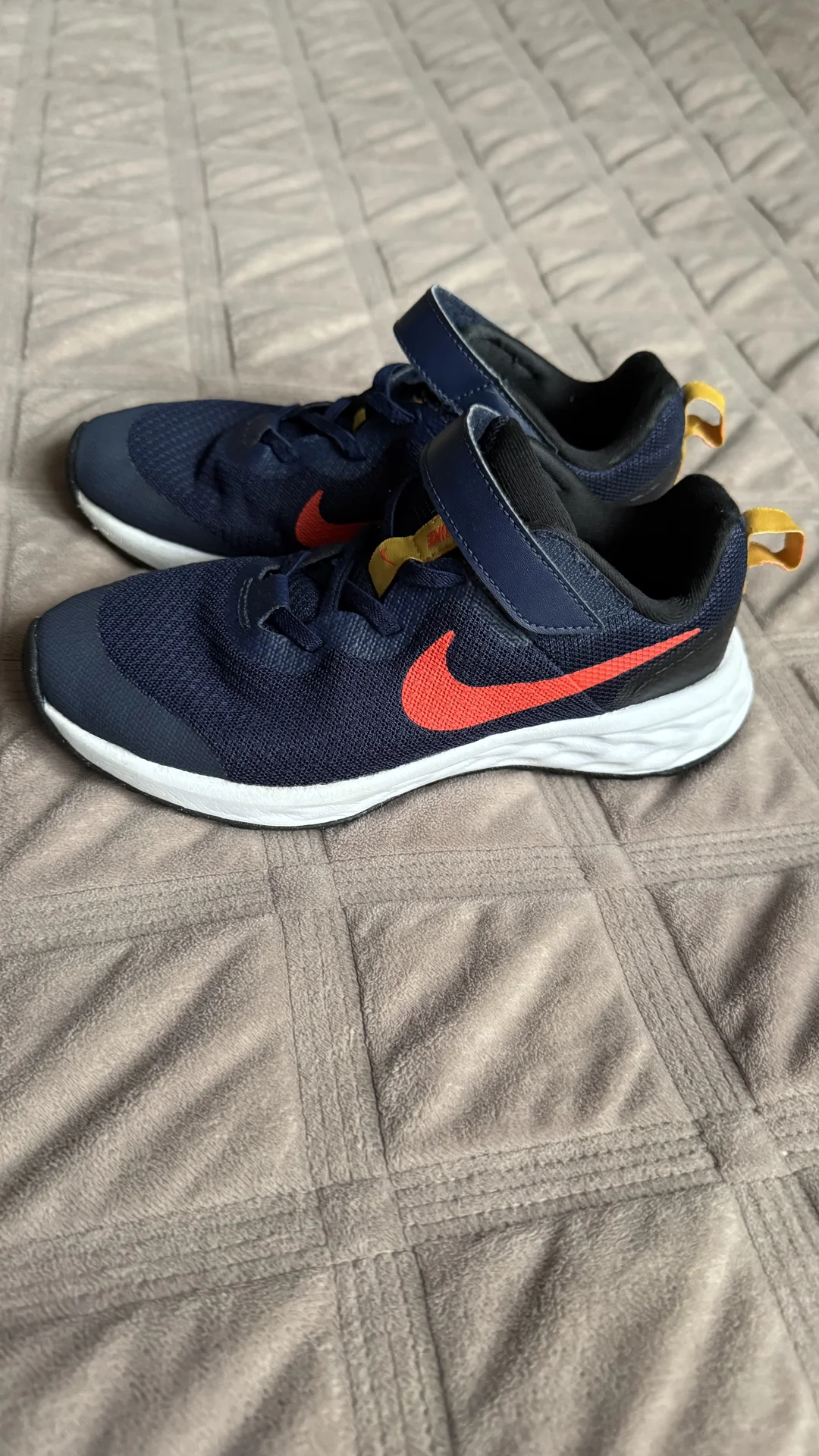 Кроссовки Nike revolution 6 - изображение 1