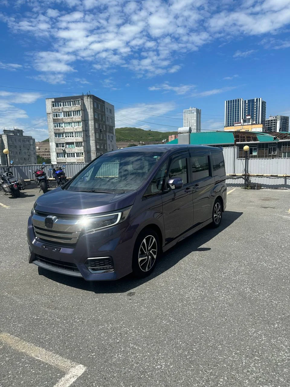 Honda Stepwgn 2021 - миниатюра 3