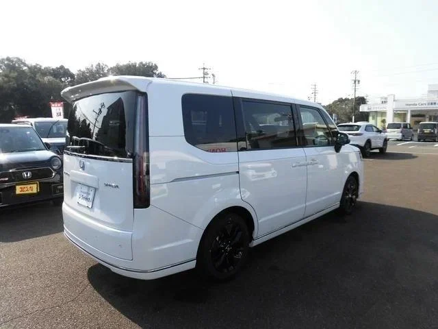 Honda Stepwgn 2025 - миниатюра 5