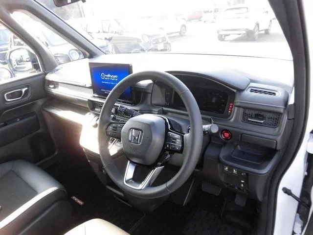 Honda Stepwgn 2025 - миниатюра 9