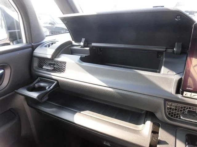 Honda Stepwgn 2025 - миниатюра 19