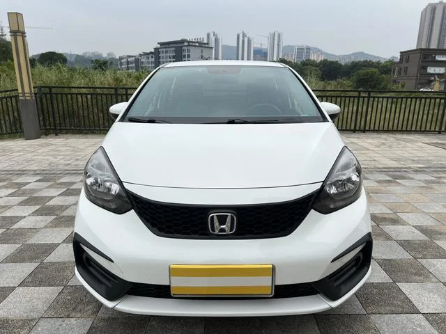 Honda Fit 2022 - изображение 1